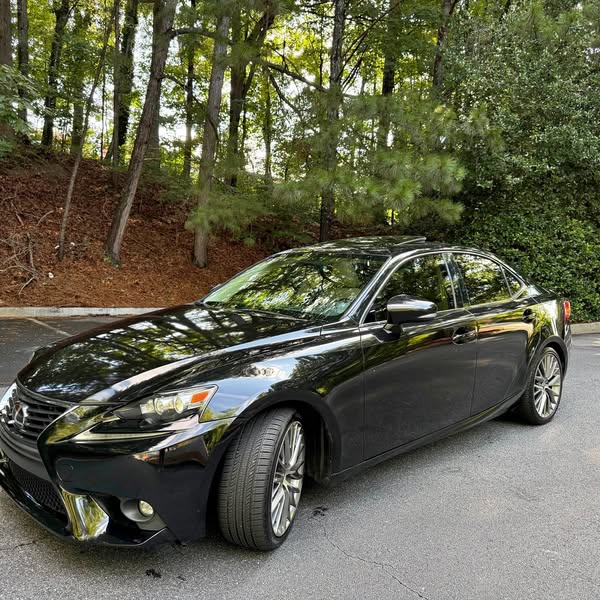 2016 Lexus IS - IS 300 Sedan 4D