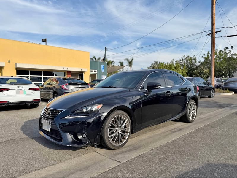 2015 Lexus IS - IS 250 Sedan 4D