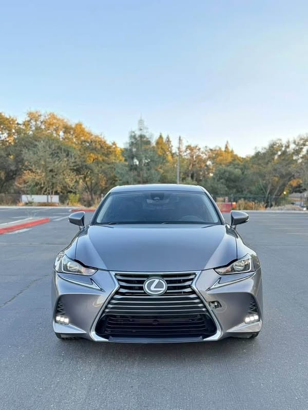 2020 Lexus IS - IS 300 Sedan 4D