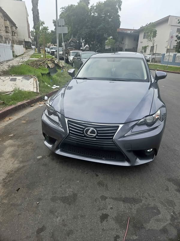 2016 Lexus IS - IS 200t Sedan 4D