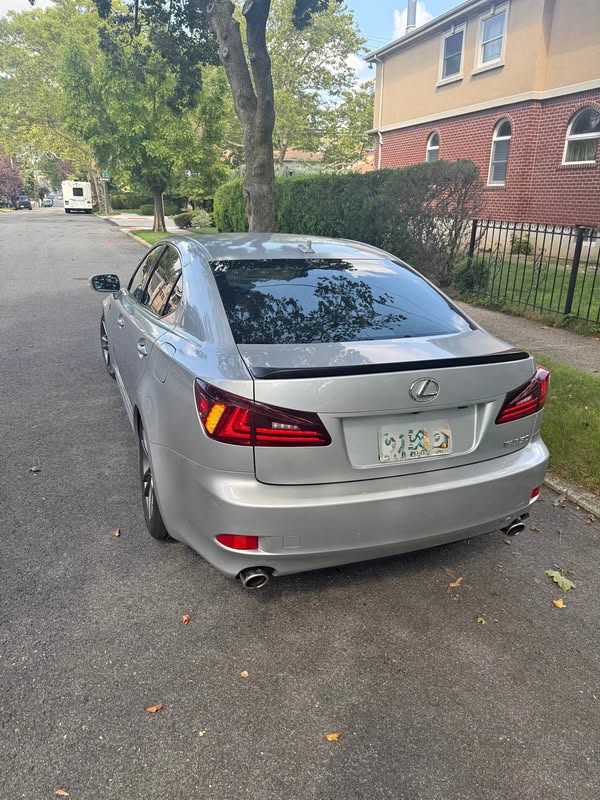 2011 Lexus IS - IS 350 F SPORT Sedan 4D