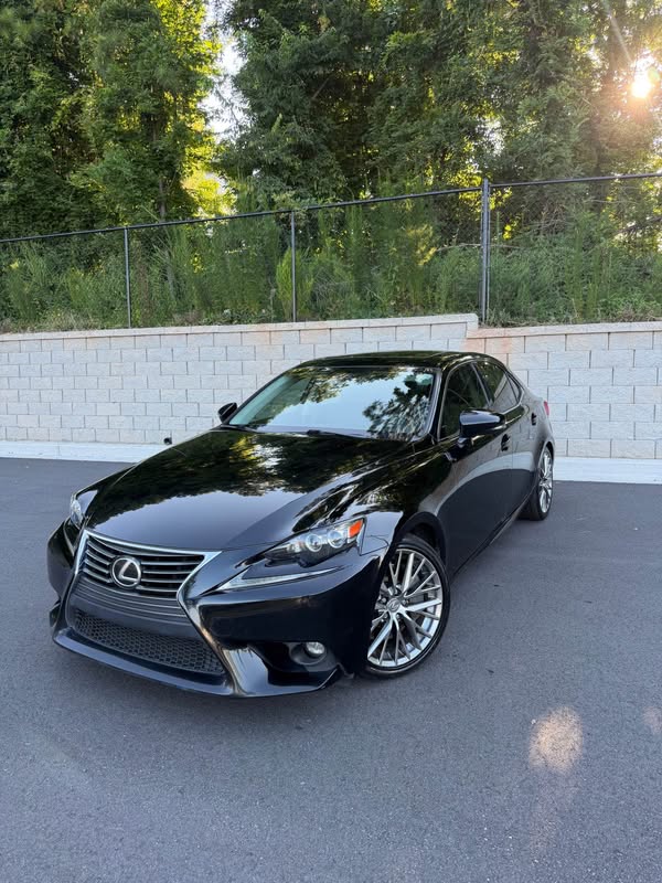 2016 Lexus IS - IS 200t Sedan 4D