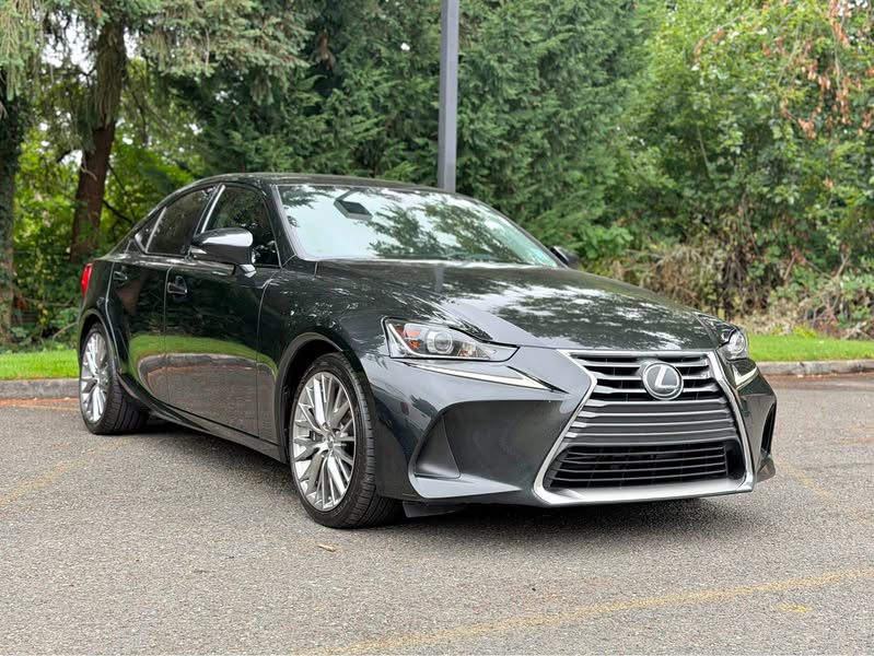 2018 Lexus IS - IS 300 Sedan 4D