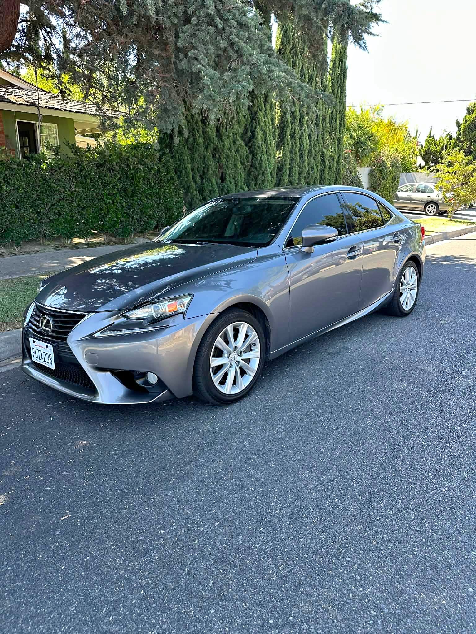2016 Lexus IS