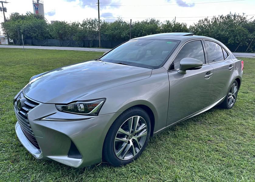2018 Lexus IS - IS 300 Sedan 4D