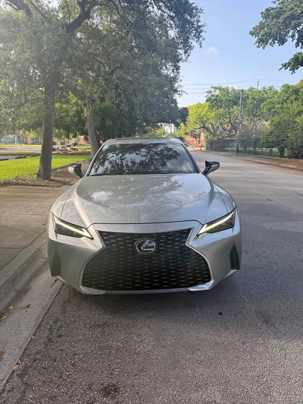 2022 Lexus IS - IS 300 Sedan 4D