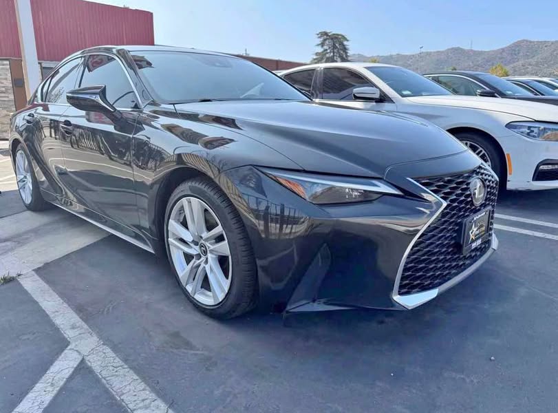 2022 Lexus IS - IS 300 Sedan 4D