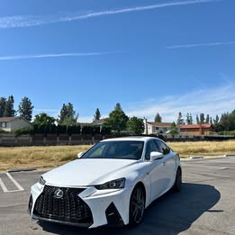 2018 Lexus is-300 - F-Sport Package