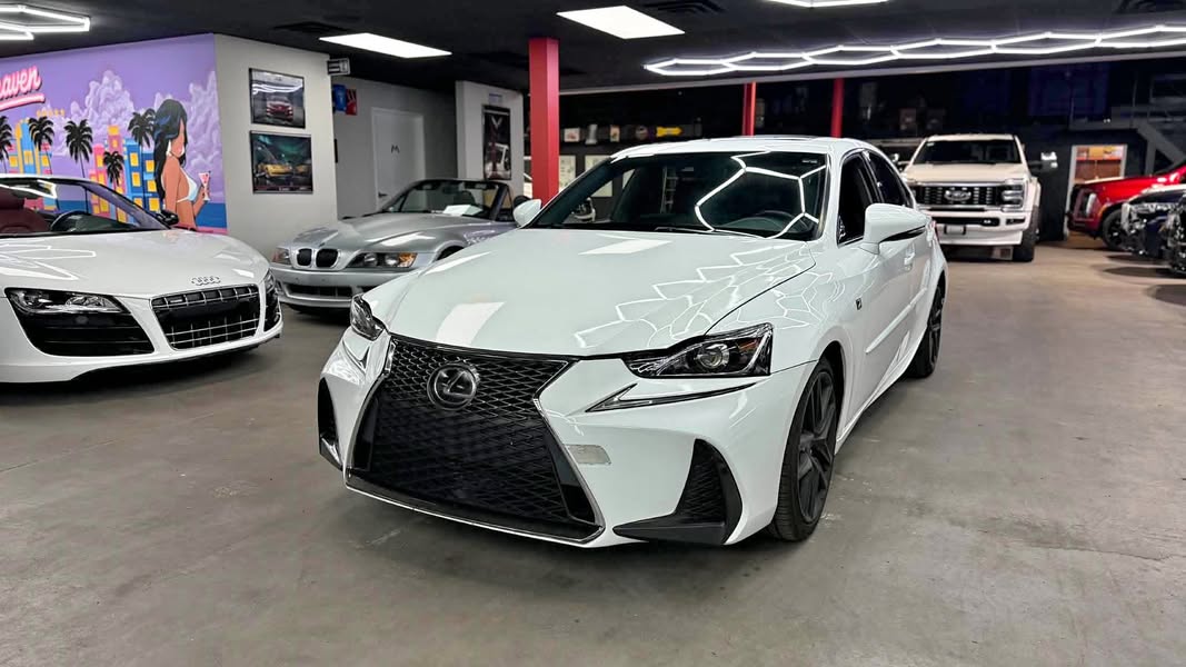 2018 Lexus IS - IS 300 Sedan 4D