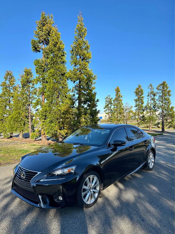 2016 Lexus IS - 300 AWD