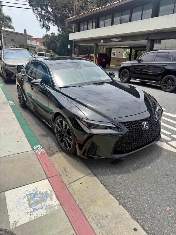 2022 Lexus IS - IS 350 F SPORT Sedan 4D