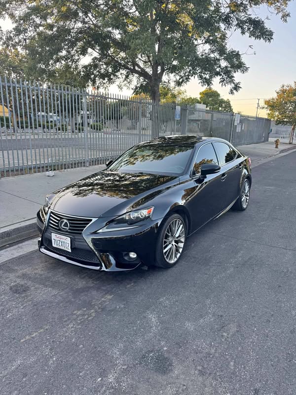 2015 Lexus IS - IS 250 Sedan 4D