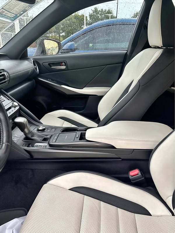 2022 Lexus IS - IS 350 F SPORT Sedan 4D