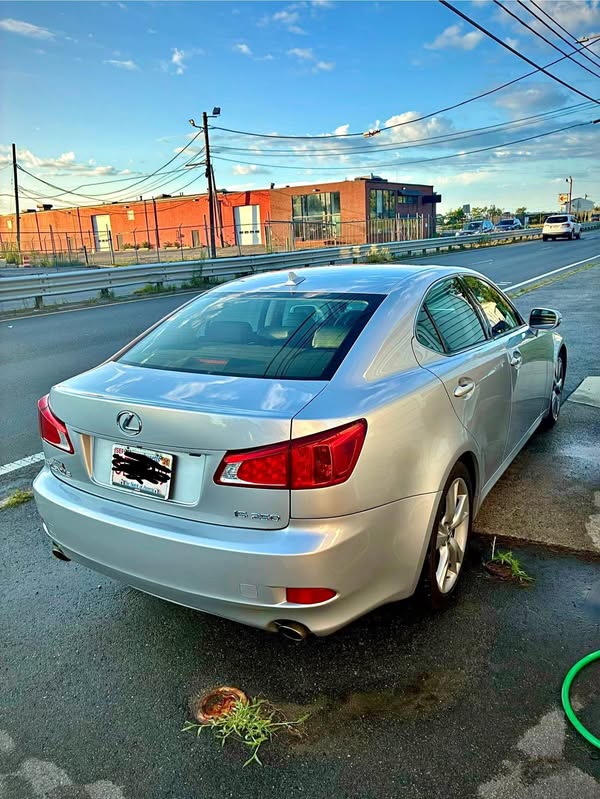 2010 Lexus IS - IS 250 Sedan 4D