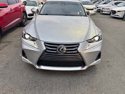 2017 Lexus IS