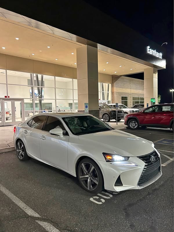 2017 Lexus IS - IS 200t Sedan 4D