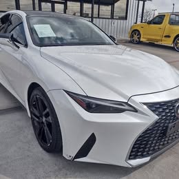 2021 Lexus IS