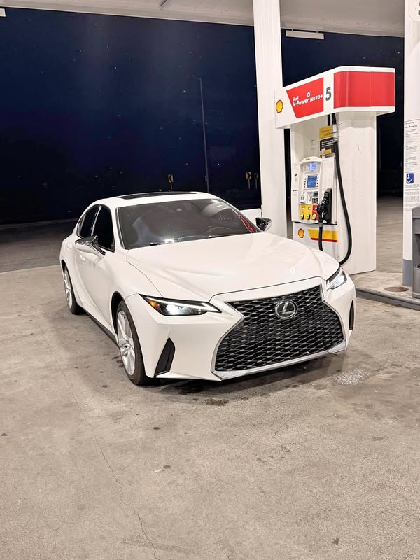 2021 Lexus IS - IS 300 Sedan 4D