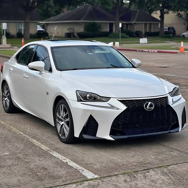 2019 Lexus IS - IS 300 Sedan 4D