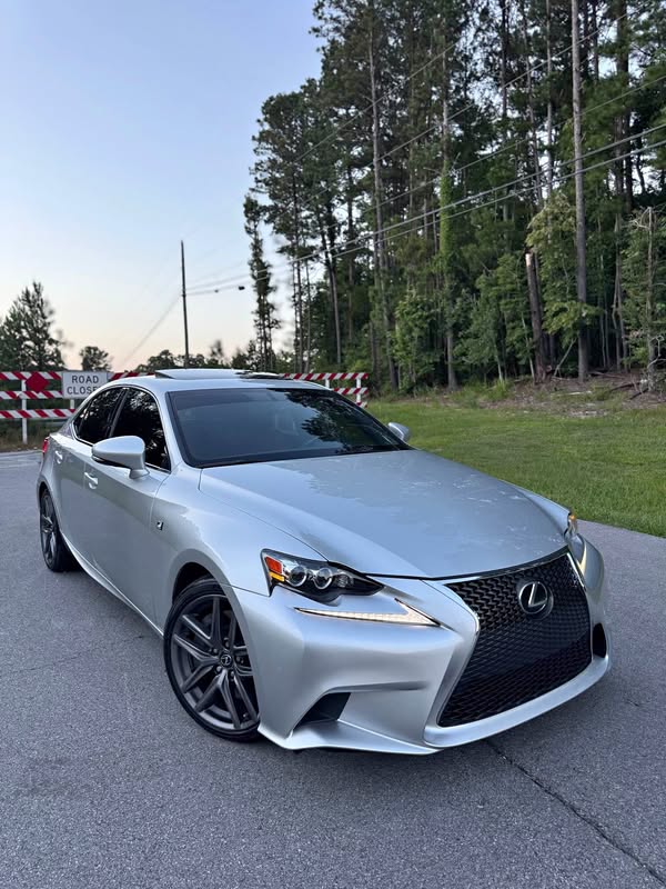 2016 Lexus IS - IS 200t Sedan 4D