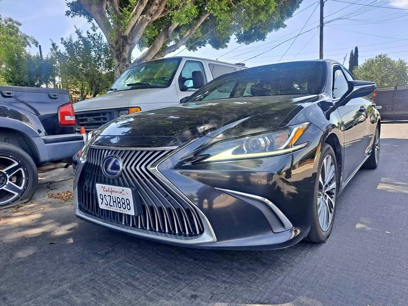 2019 Lexus IS - IS 300 Sedan 4D