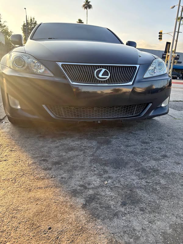 2008 Lexus IS - IS 250 Crafted Line Sedan 4D