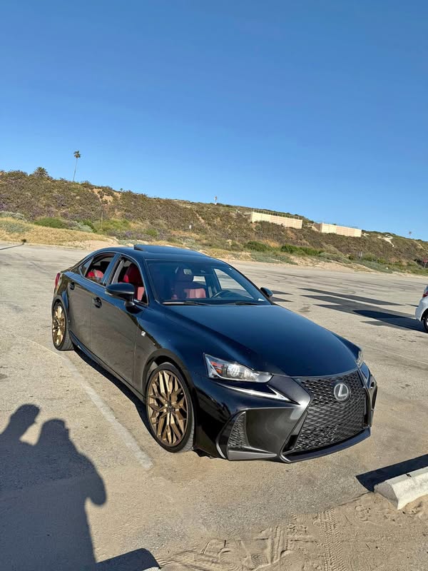 2017 Lexus IS - IS 200t Sedan 4D
