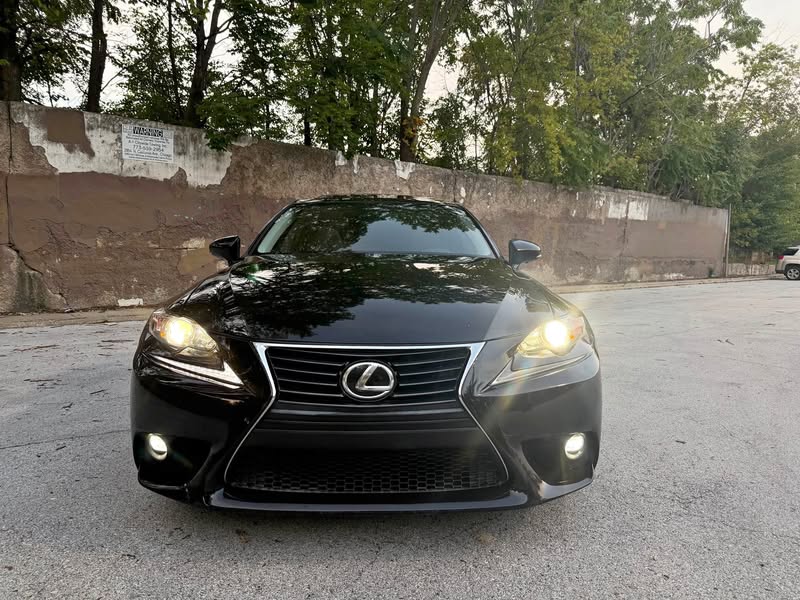 2016 Lexus IS - IS 200t Sedan 4D