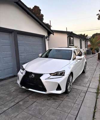 2018 Lexus IS - IS 300 Sedan 4D