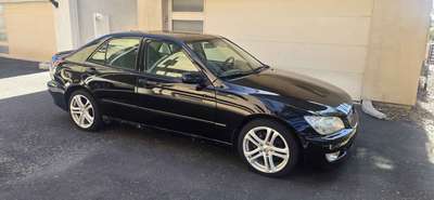 2001 Lexus IS - IS 300 Sedan 4D