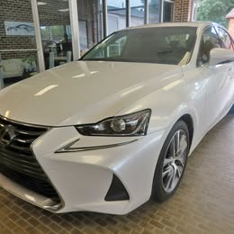2018 Lexus IS