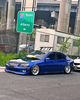 2002 Lexus IS - IS 300 Sedan 4D