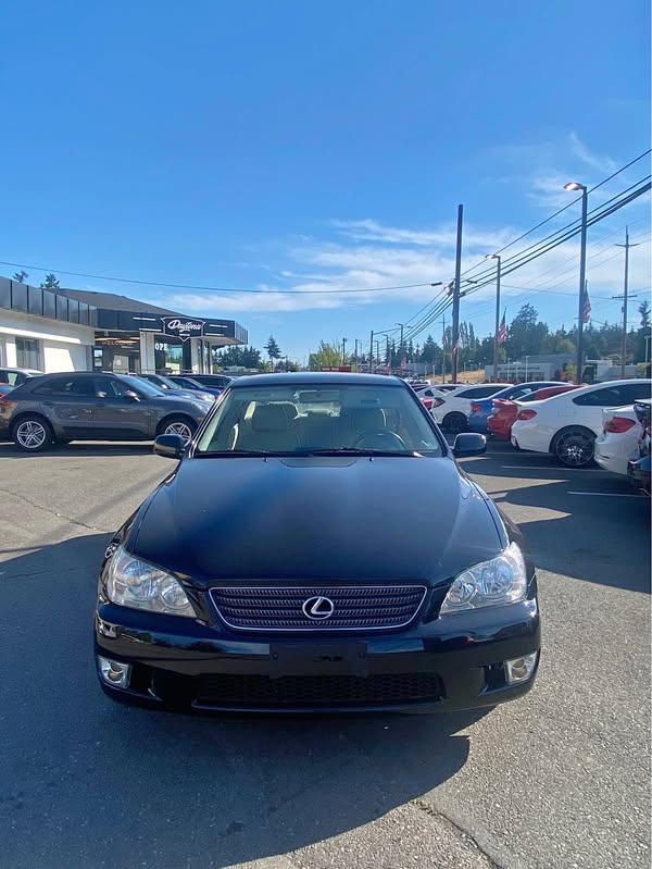 2001 Lexus IS - IS 300 Sedan 4D