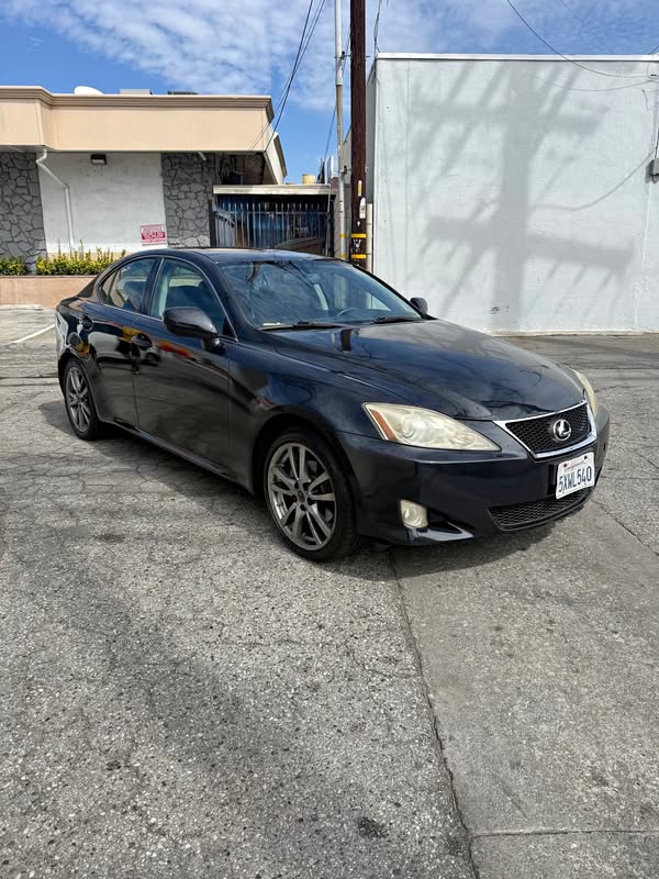 2015 Lexus IS - IS 250 Crafted Line Sedan 4D