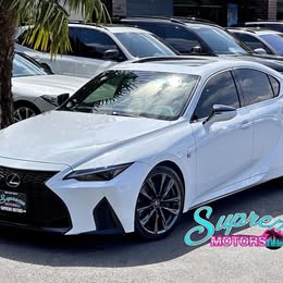 2021 Lexus IS
