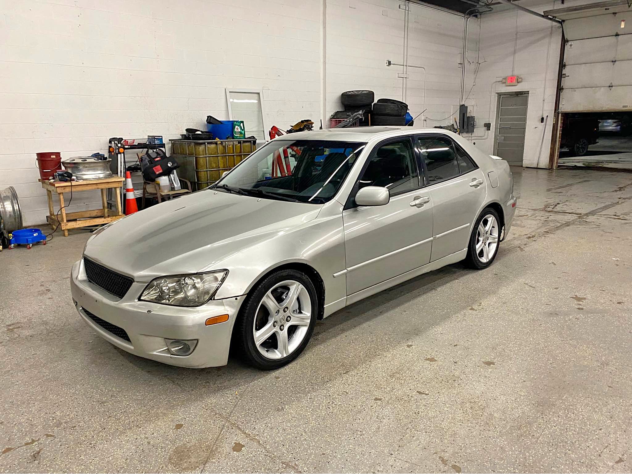2005 Lexus IS - IS 300 Sedan 4D