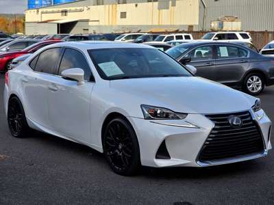 2017 Lexus IS