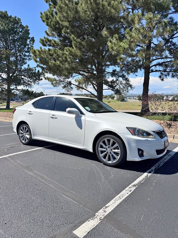 2011 Lexus IS - IS 350 Sedan 4D