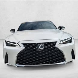 2023 Lexus is 300 rwd\ud83e\udd18