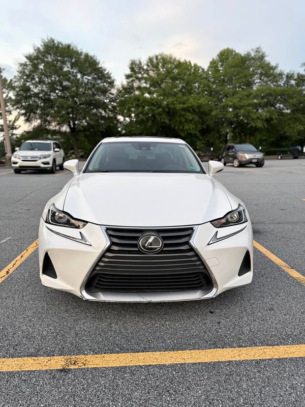 2018 Lexus IS - IS 300 Sedan 4D