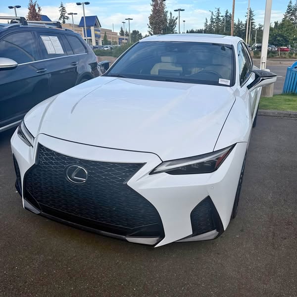 2023 Lexus IS 500