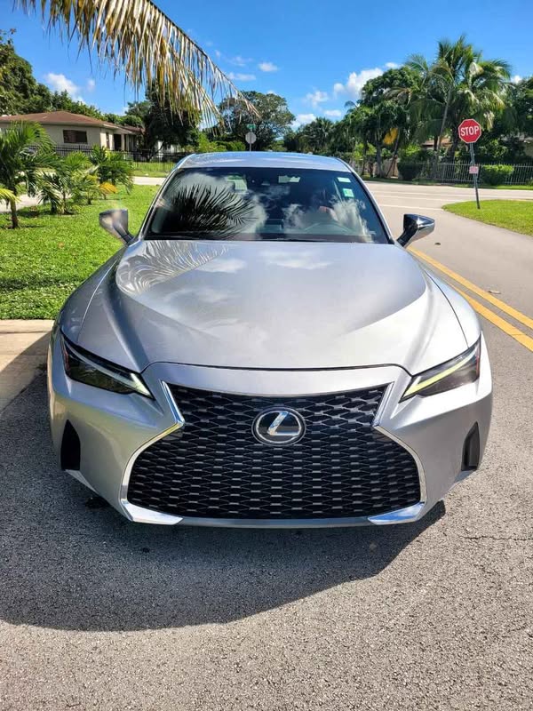 2022 Lexus IS - IS 300 Sedan 4D