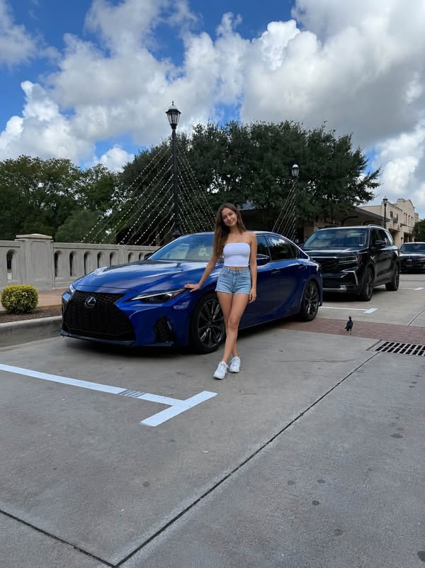 2022 Lexus IS - IS 350 Sport Sedan 4D