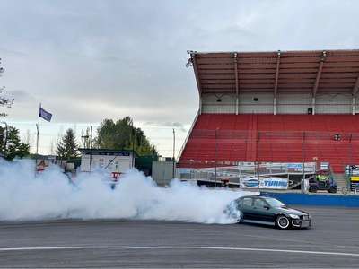 2001 Lexus IS - IS 300 Sedan 4D