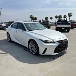 2023 Lexus IS 300
