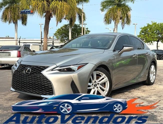 2023 Lexus IS Base 4dr Sedan