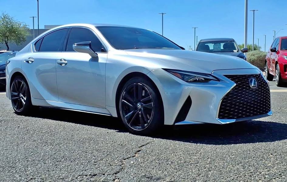 2021 Lexus IS - IS 300 Sedan 4D