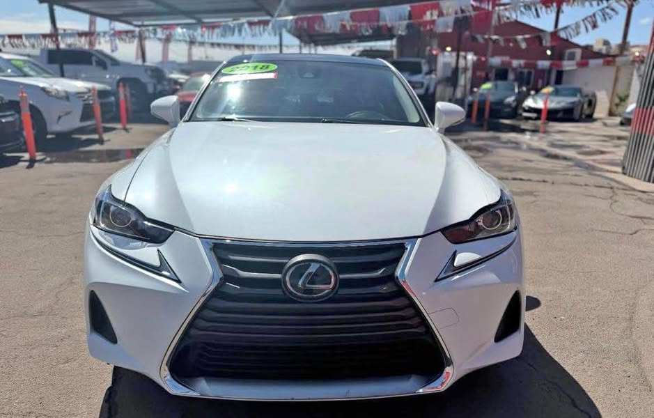 2018 Lexus IS - IS 300 Sedan 4D