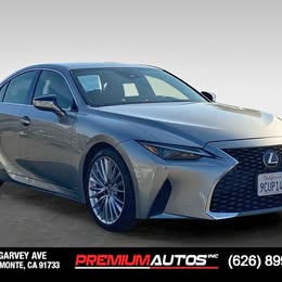 2022 Lexus is 300
