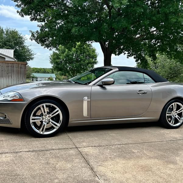 2009 Jaguar XKR